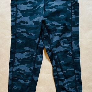 Green and Black Leggings Stretchy Full-Length Athletic Wear